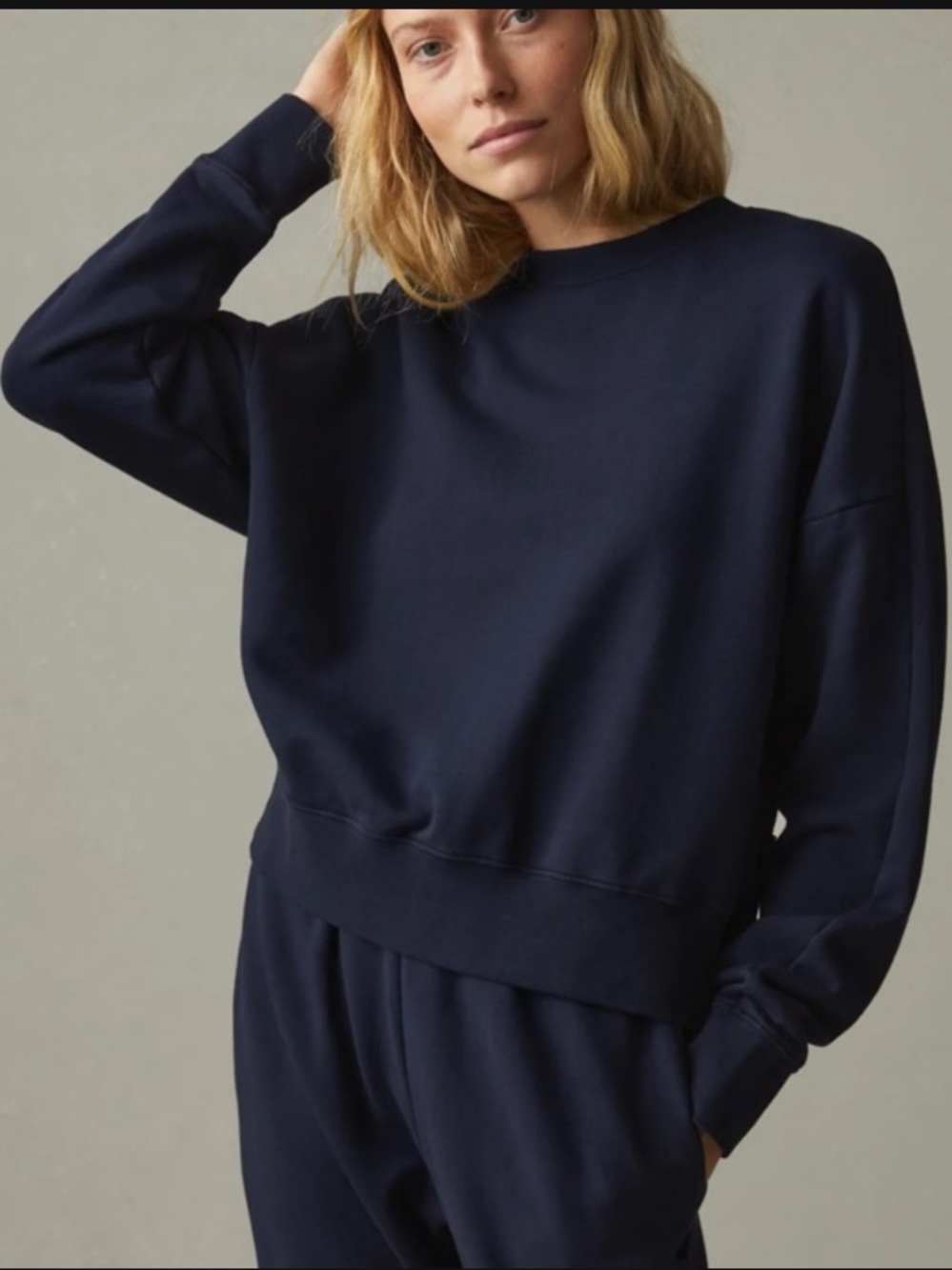 AMERICAN GIANT PREMIUM MIDWEIGHT OVERSIZED CREW IN CLASSIC DRESS NAVY
SIZE LARGE